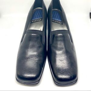 Bianco black heels NEW WITHOUT TAGS size 9